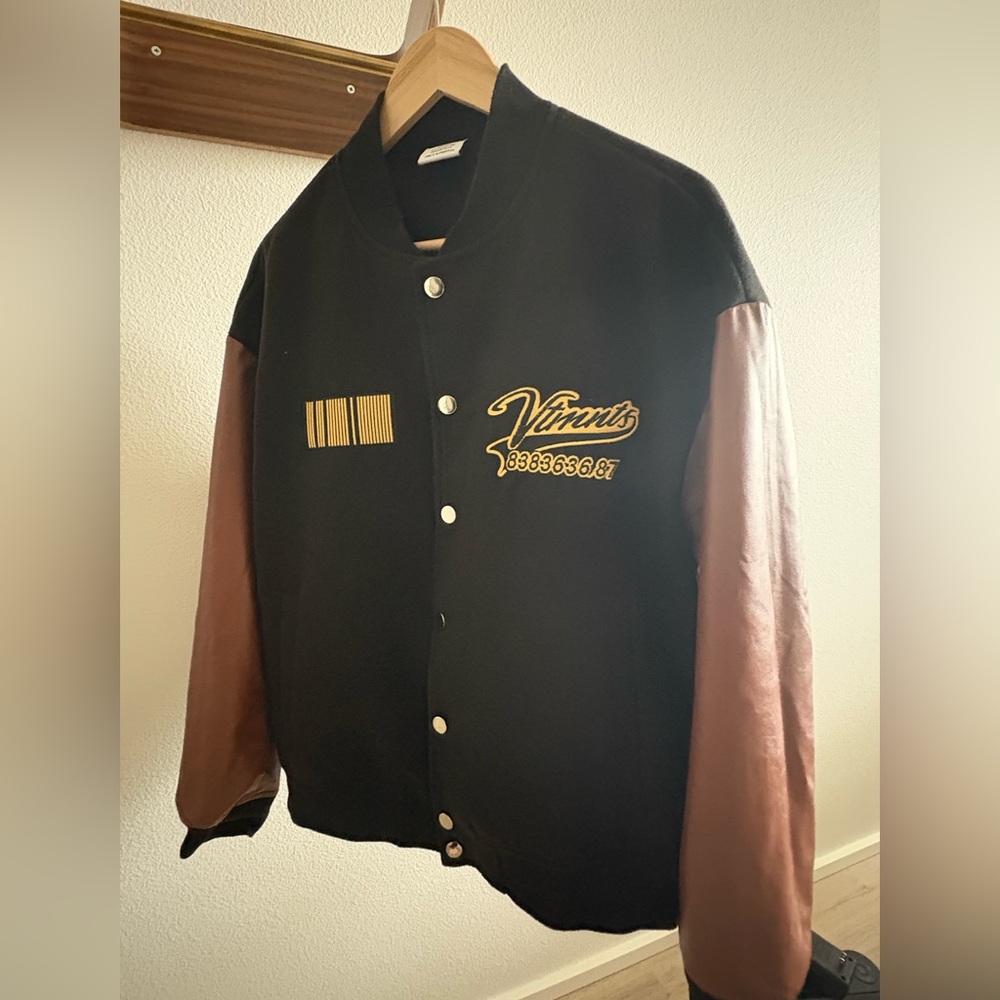 VETEMENTS
VTMNTS 836 College Jacket 

US 40 / Size L